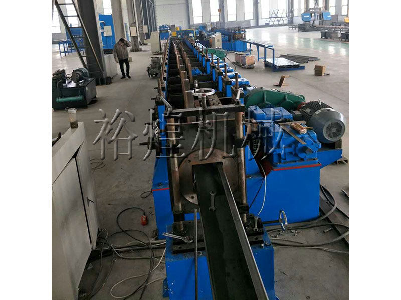 立體車庫邊梁設(shè)備成型機(jī) 立體車庫邊梁設(shè)備成型機(jī)